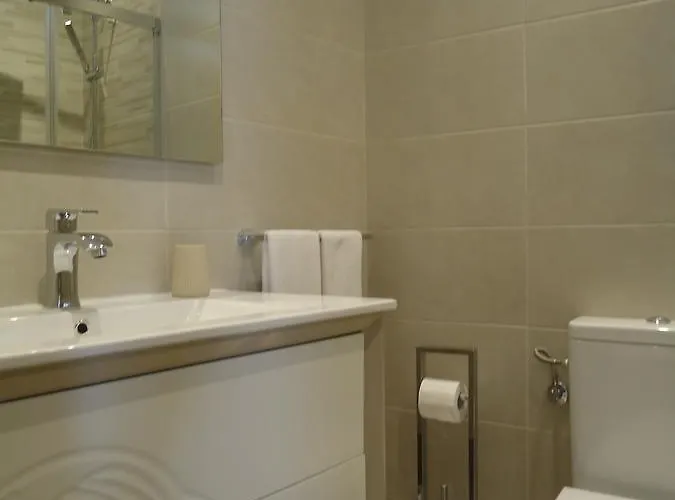 Apartamento Acevedo Centro *